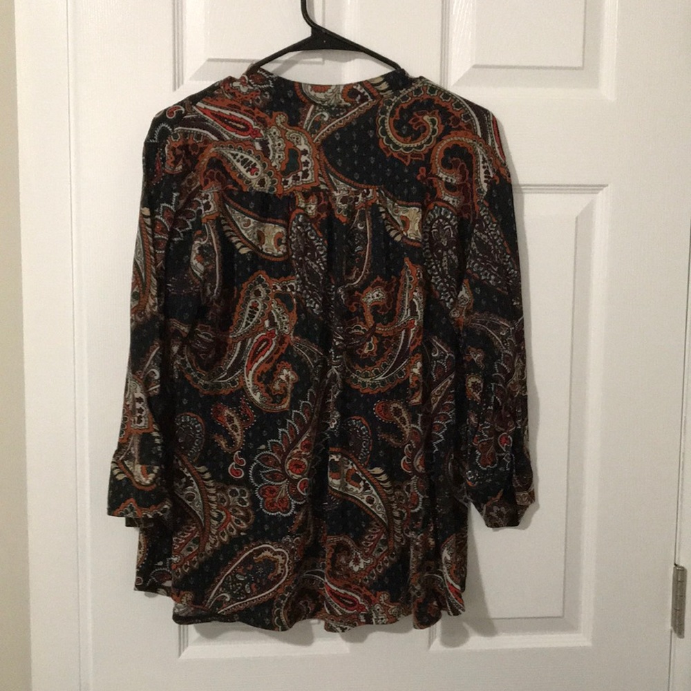 Top - Picture 2 of 4